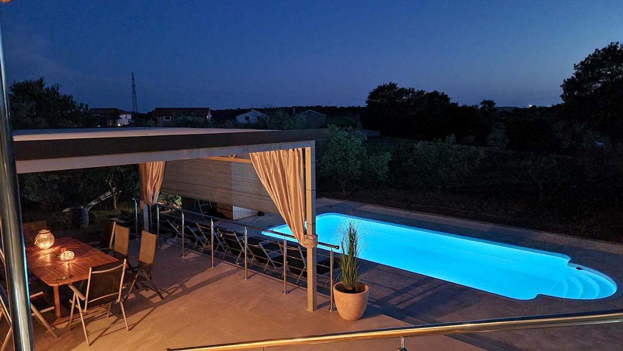 Aleya FERIENHAUS mit Pool Medulin Exterior foto