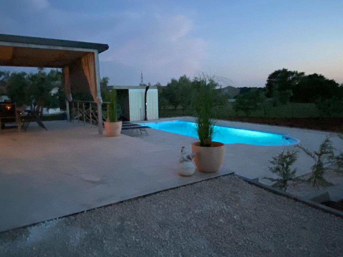 Aleya FERIENHAUS mit Pool Medulin Exterior foto